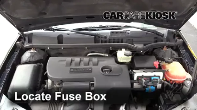 2006 Saturn Ion-3 2.2L 4 Cyl. Coupe Fusible (moteur) Contrôle
